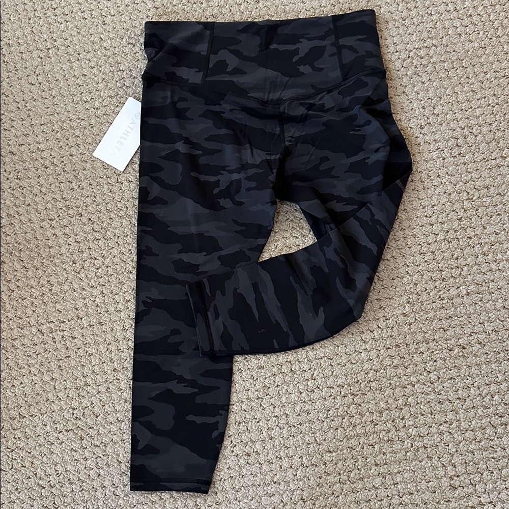 💵 NWT | ATHLETA Elation Camo 7/8 Tight - LP - Picture 7 of 9